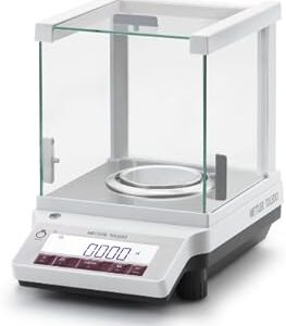 JE 703 C Carat Scale with Internal Calibration